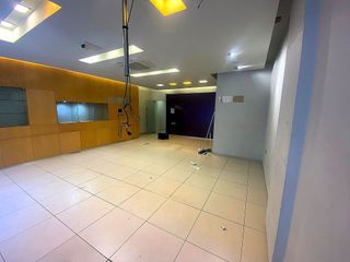 Local comercial en venta en La Alhóndiga en Getafe