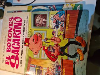 2 cómics El botones Sacarino