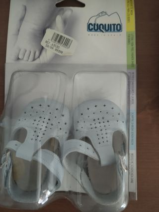 Zapatos bebé CUQUITO de la talla 16 a la19
La unid