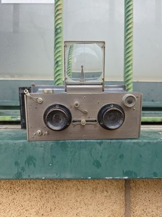 Cámara estereoscópica Gallus Antigua