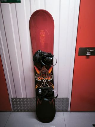 Tabla snowboard 151cm poco usada.