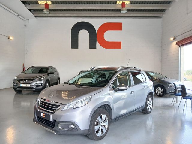 Peugeot 2008 STYLE 1.6 BlueHDI