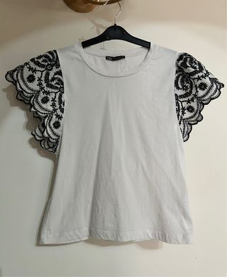 Top Zara bianco ricamato