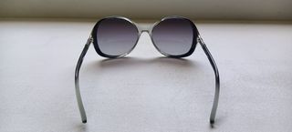 Gafas sol grandes negras y grises