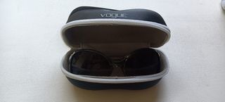 Gafas sol grandes negras y grises