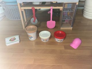 Pizzeria de Barbie en buen estado con plastelina