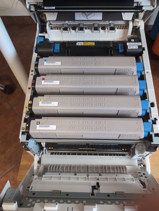Impresora OKI C844dnw - Impresora láser color