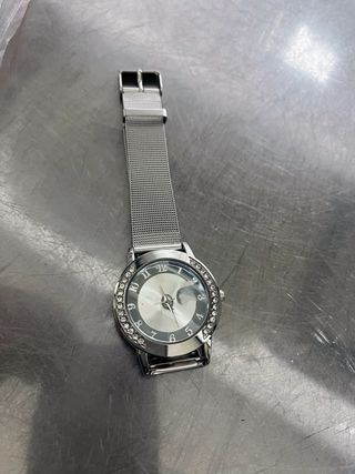 Reloj mujer plateado metalico - nuevo