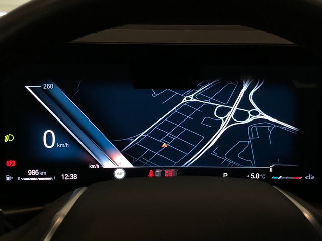 BMW 318dA TOURING G21.