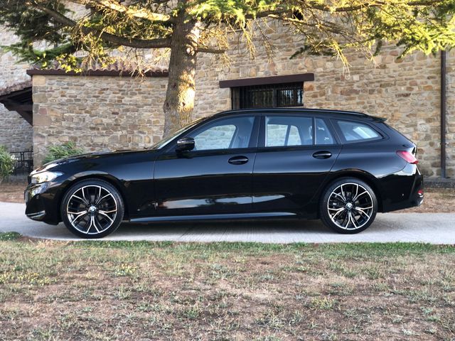 BMW 318dA TOURING G21.