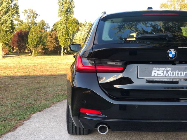 BMW 318dA TOURING G21.