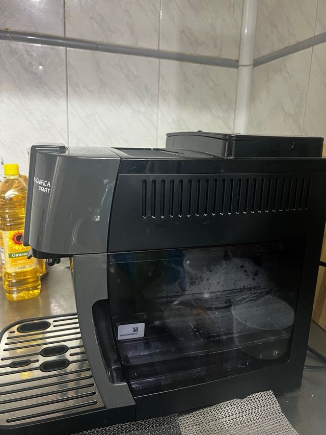Cafetera DeLonghi Magnifica Start