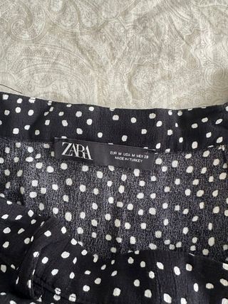 Mini Falda Zara negra - lunares