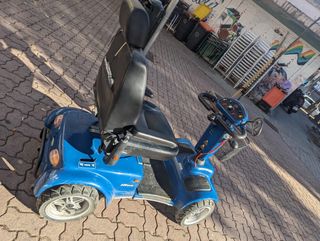 Scooter movilidad eléctrica.  SIlla . TITAN