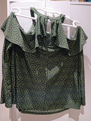 Blusa hombros descubiertos - Verde oliva