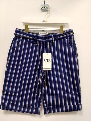 Shorts militares verde oliva