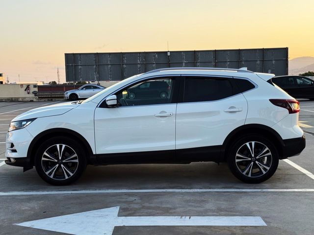 Nissan Qashqai 160cv DCT NCONNECTA con TECHO PANORÁMICO, NAVEGADOR...
