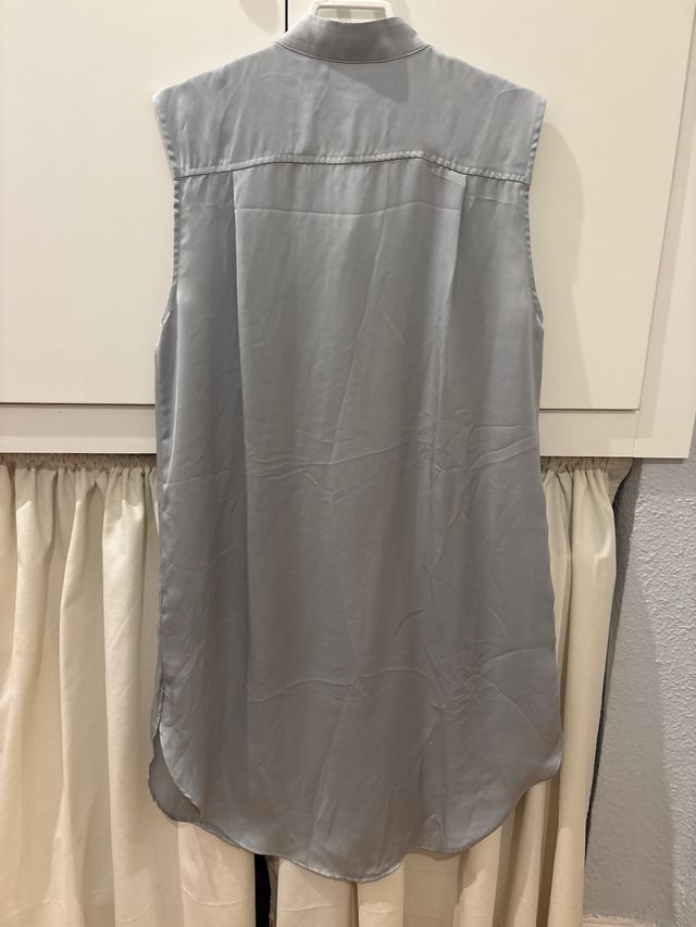 Blusa gris larga HYM talla XS