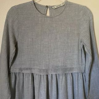 Vestido Zara mini gris talla S