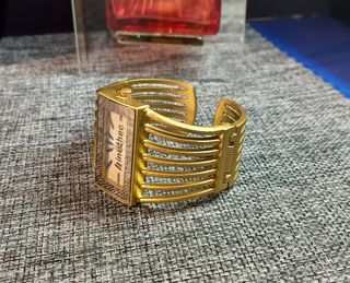 Reloj pulsera dorado mujer