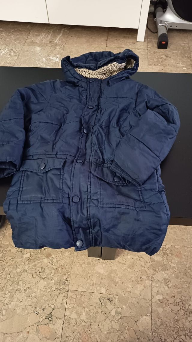 Se vende lote de ropa para niños de 6 a 7 años