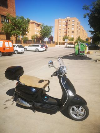Vespa LX 125cc - ¡¡¡SÓLO 13874 kms.!!!