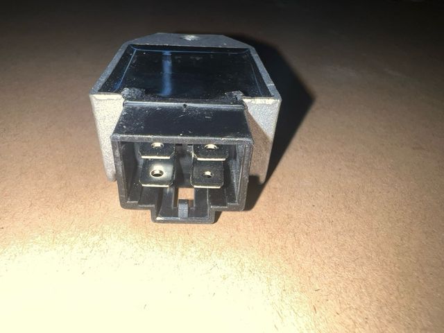 Regulador 12V universal nuevo – Ignitek Works