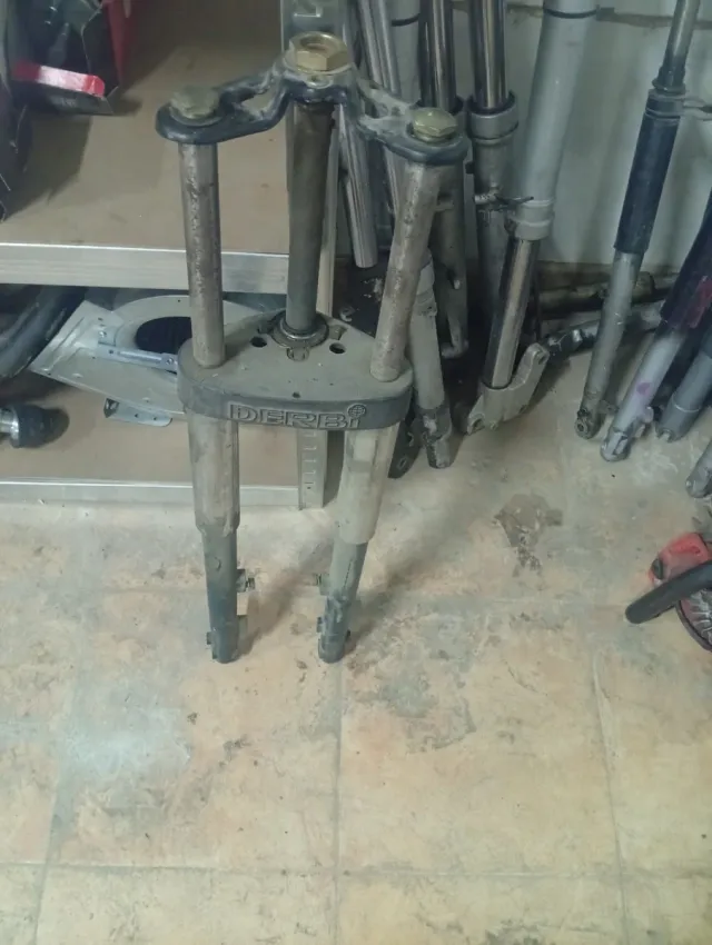 Horquilla Derbi Variant