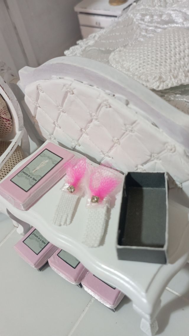 Guanti shabby chic bambola 1:12