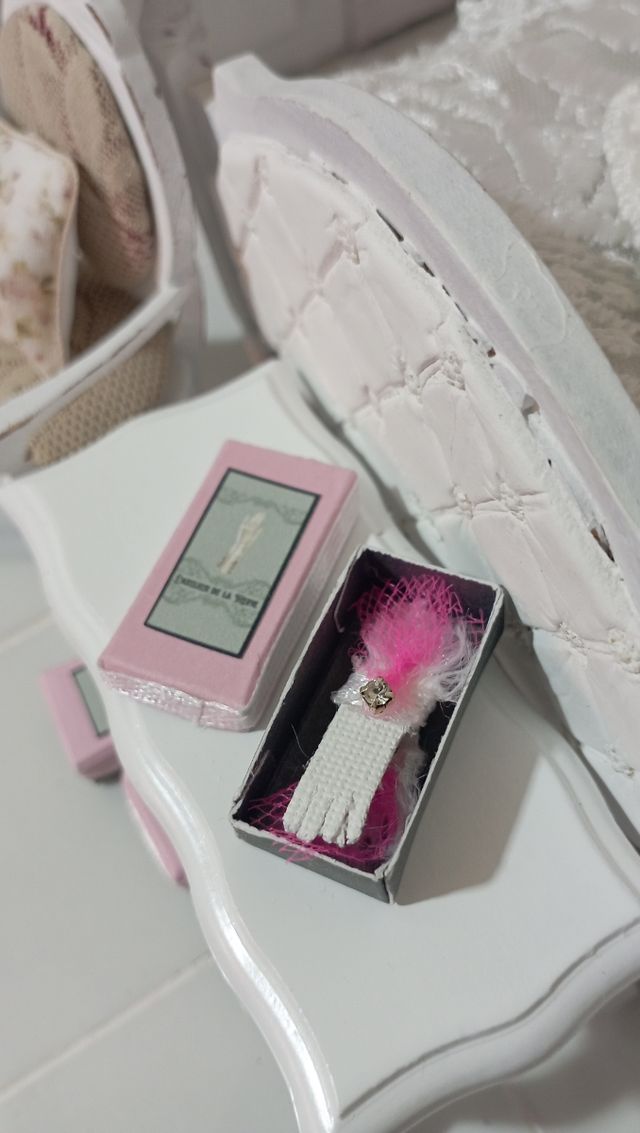 Guanti shabby chic bambola 1:12