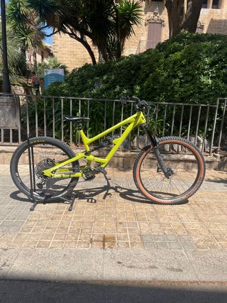 Bicicleta Enduro YT Capra. Talla XL.