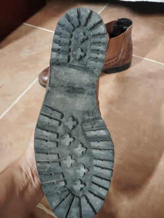 Botines Chelsea Marrón Piel