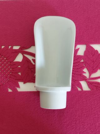 2 Applique in ceramica bianca