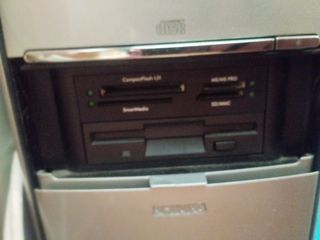 Torre PC MT2100 - Ordenador plata
