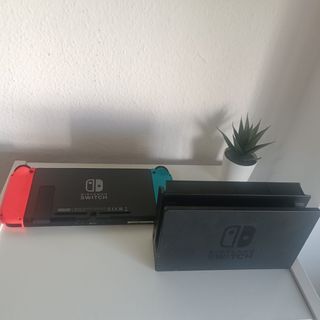 Nintendo Switch (Azul/Rojo) año 2020