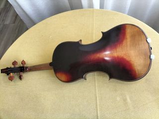 Violín antiguo, esquinas redondeadas 4/4