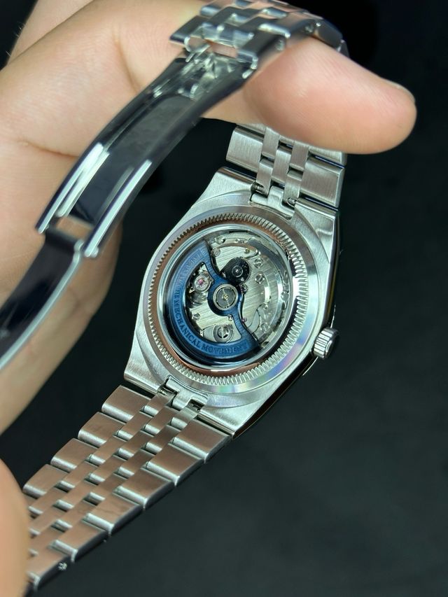 Seiko Land Dweller Sky Blue