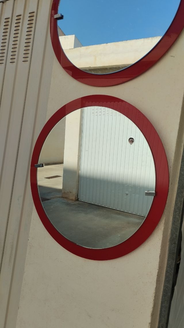 2 Espejos redondos rojos