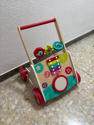 Andador musical Hape infantil