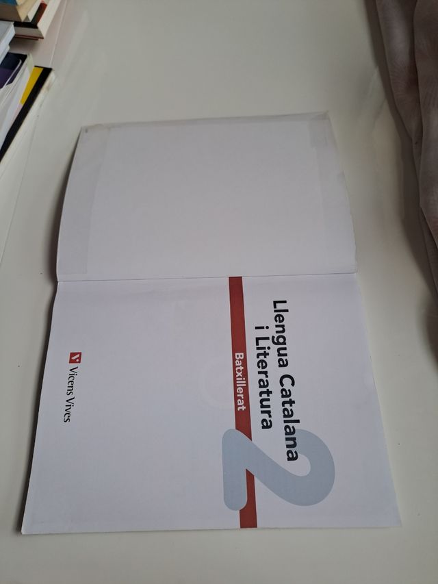 Llengua Catalana i Literatura 2 BACH (LIBRO Act.)