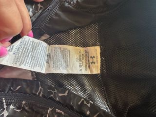 Chaqueta Under Armour negra