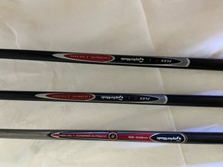 3 Híbridos TaylorMade. Se pueden vender separados.