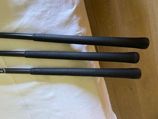 3 Híbridos TaylorMade. Se pueden vender separados.