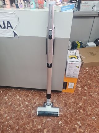 Aspiradora escoba Cecotec Conga RockStar 300