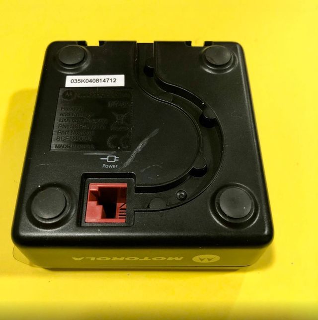 Base + Cargador teléfono Motorola