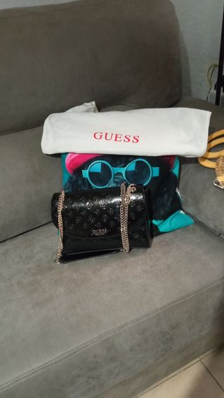 Bolso Guess negro original