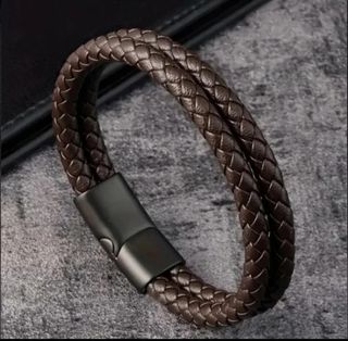 Pulsera doble de cuero trenzado