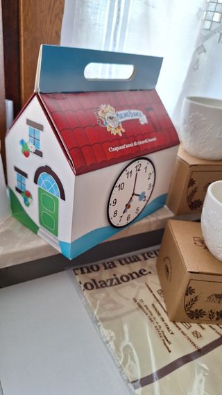 2 tazze Mulino Bianco + tovaglietta +casetta carta