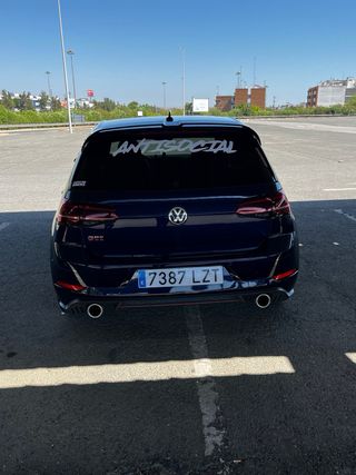 Volkswagen Golf GTI 7.5 PERFORMANCE