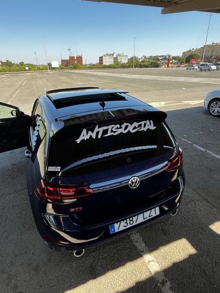 Volkswagen Golf GTI 7.5 PERFORMANCE